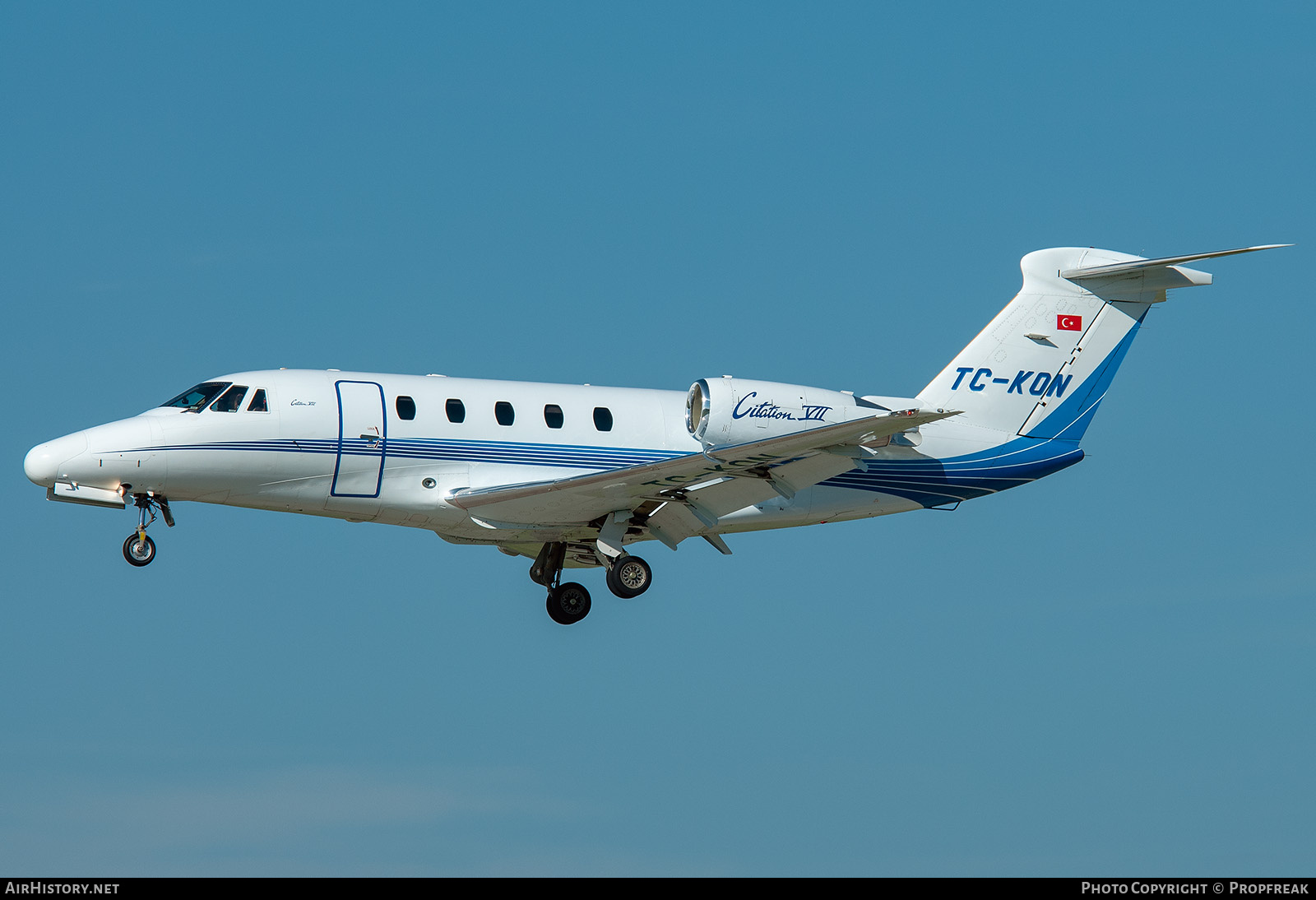 Aircraft Photo of TC-KON | Cessna 650 Citation VII | AirHistory.net #738782