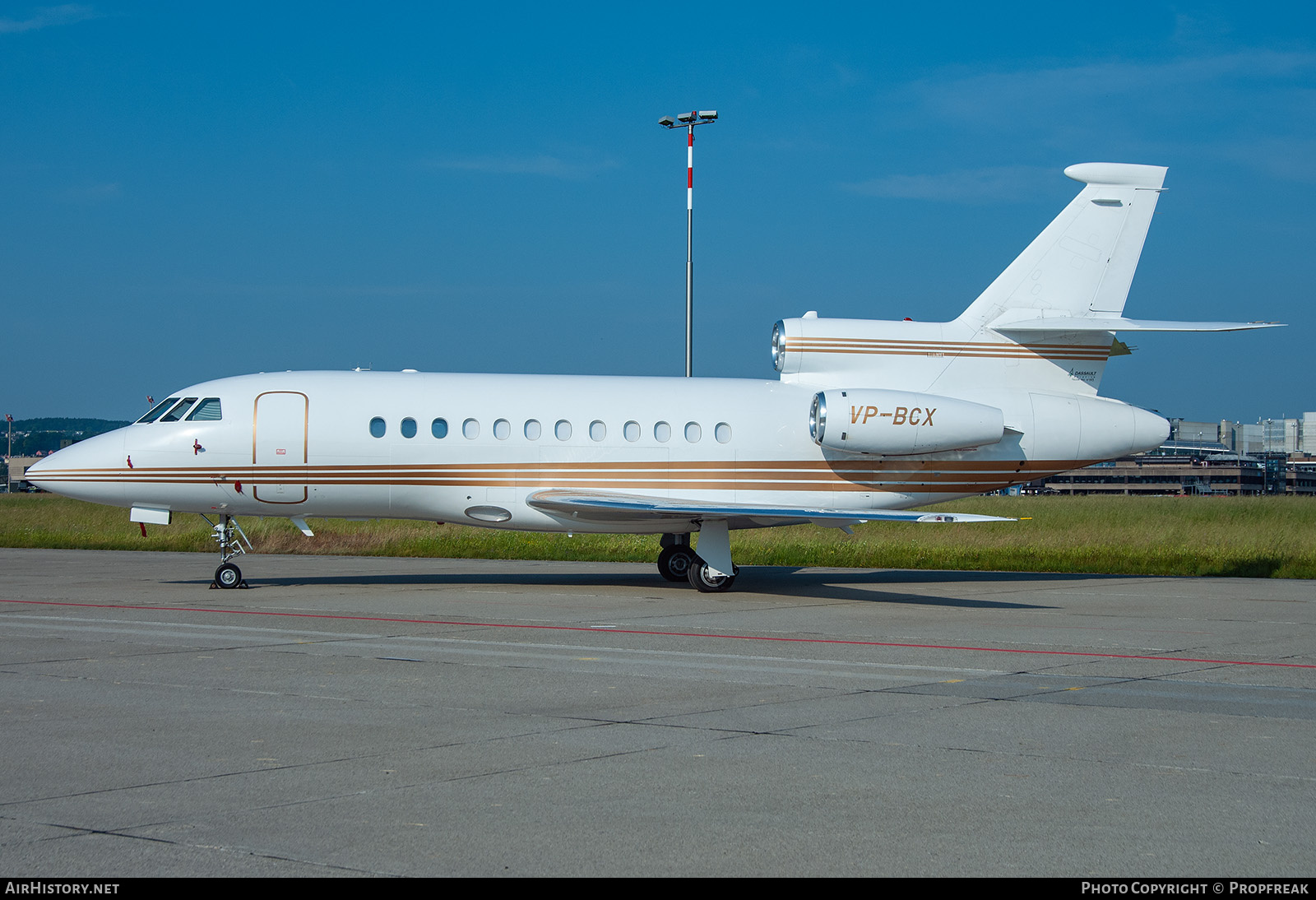 Aircraft Photo of VP-BCX | Dassault Falcon 900C | AirHistory.net #738792