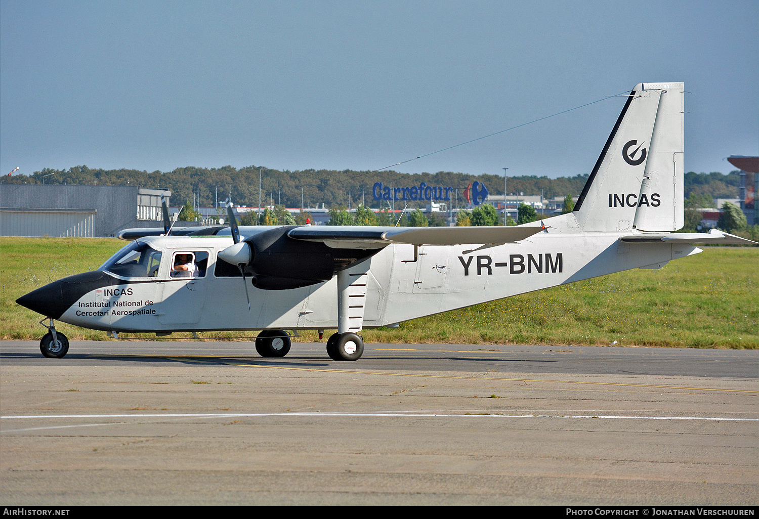 Aircraft Photo of YR-BNM | Britten-Norman BN-2A-26 Islander | INCAS - Institutul Național de Cercetare Aerospațială | AirHistory.net #738862