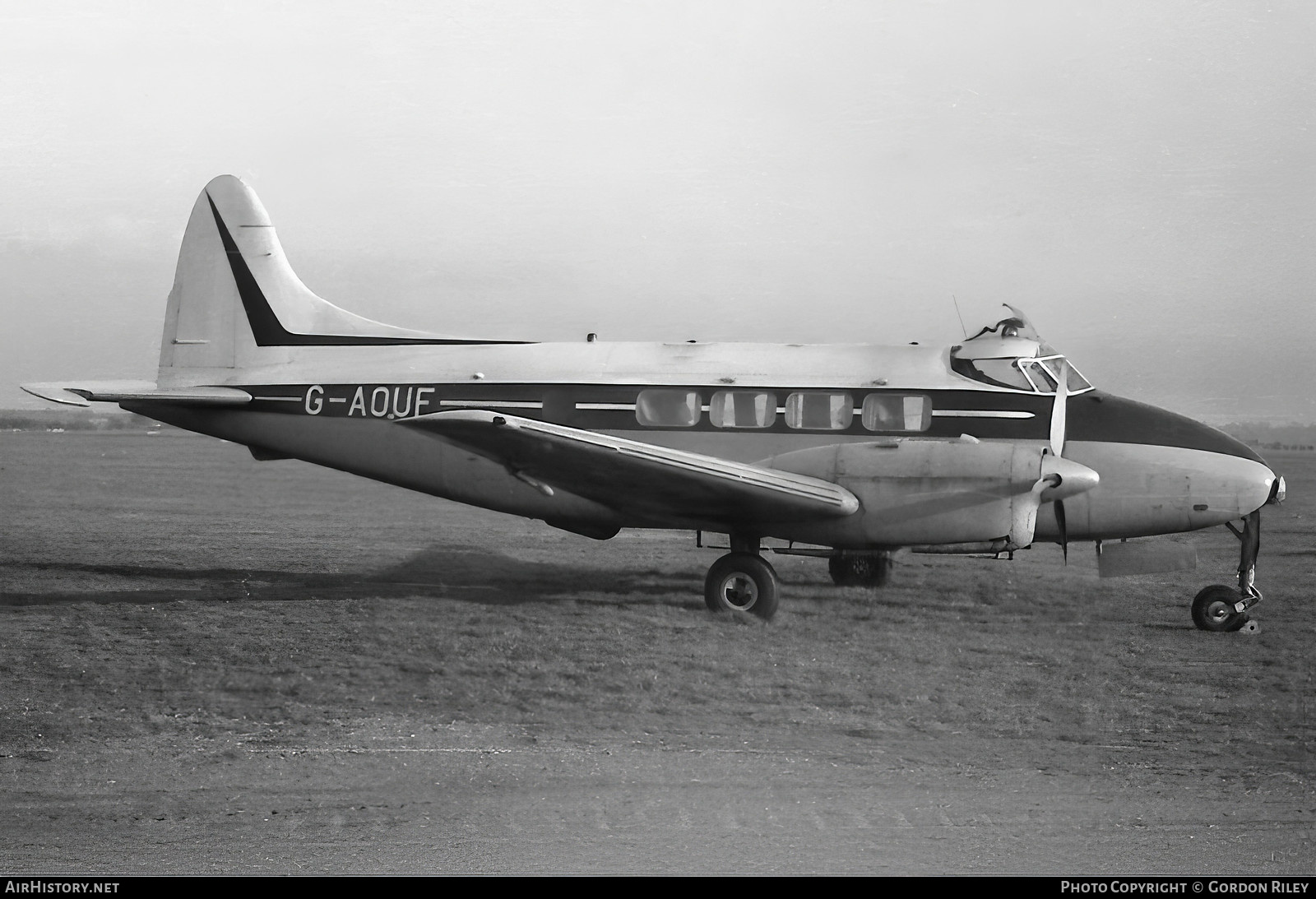 Aircraft Photo of G-AOUF | De Havilland D.H. 104 Dove 6 | AirHistory.net #738907