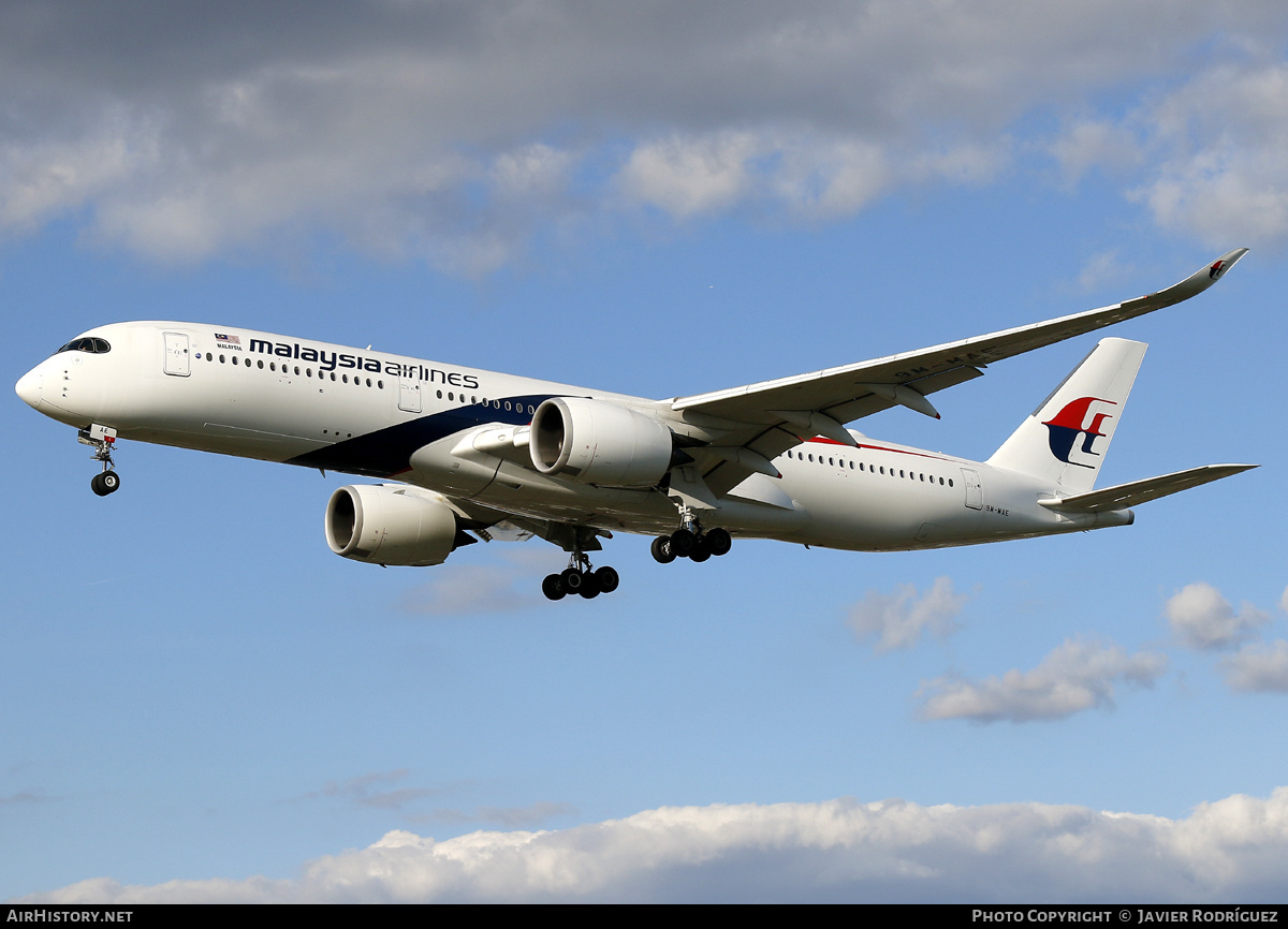 Aircraft Photo of 9M-MAE | Airbus A350-941 | Malaysia Airlines | AirHistory.net #739055