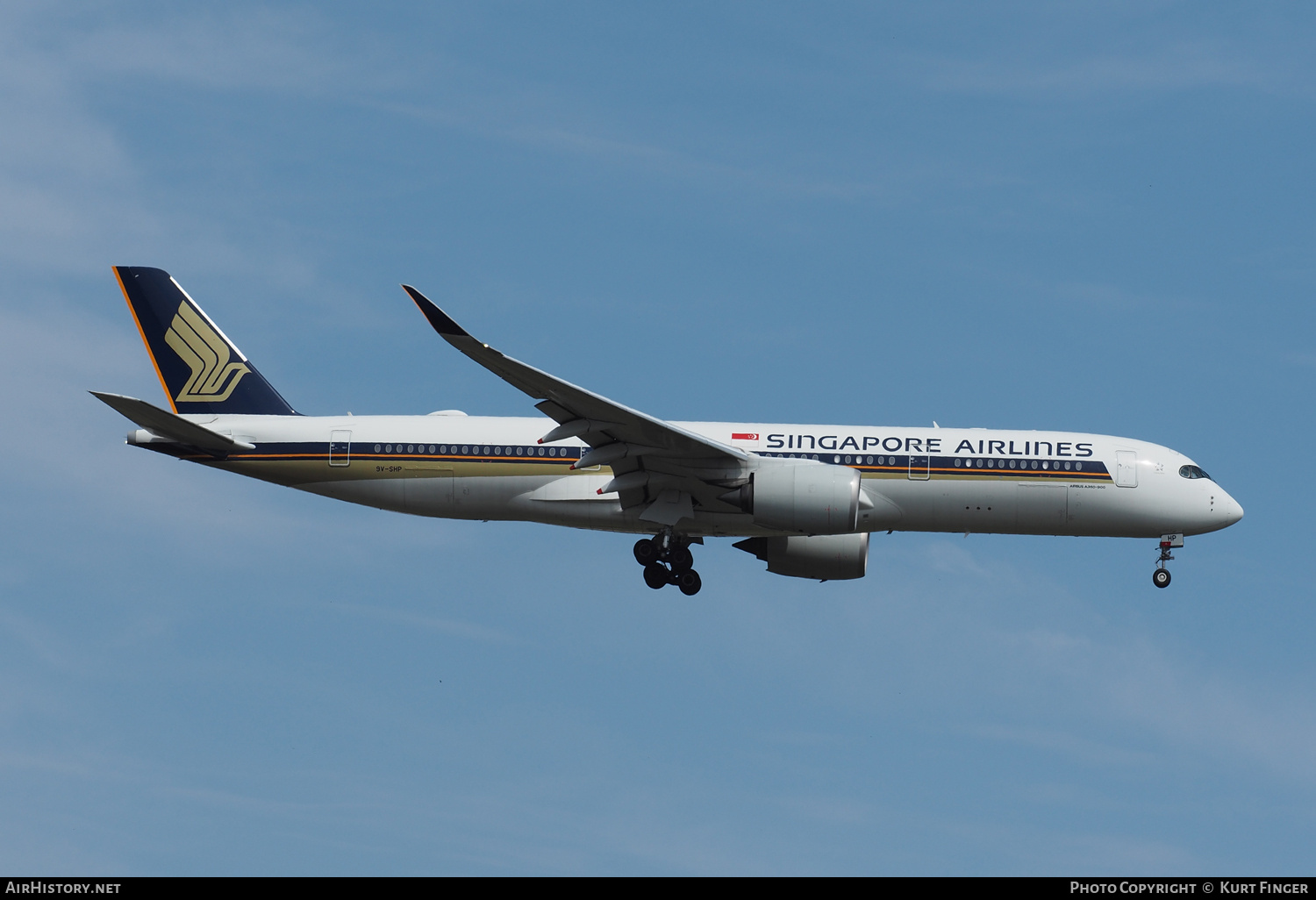 Aircraft Photo of 9V-SHP | Airbus A350-941 | Singapore Airlines | AirHistory.net #739149