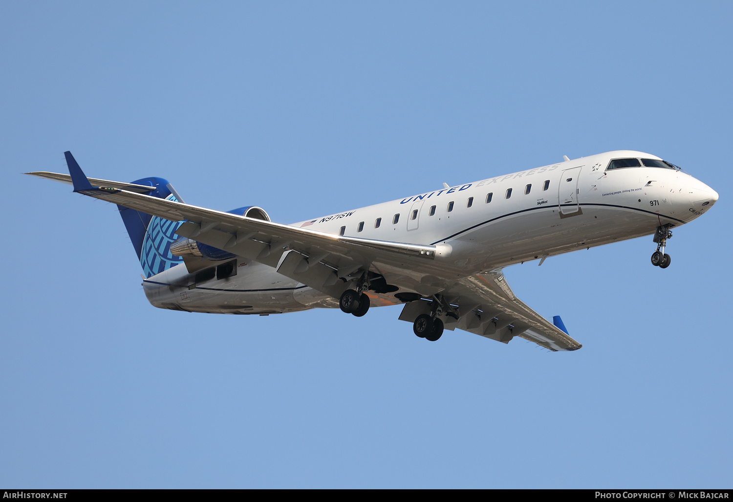 Aircraft Photo of N971SW | Bombardier CRJ-200ER (CL-600-2B19) | United Express | AirHistory.net #739260