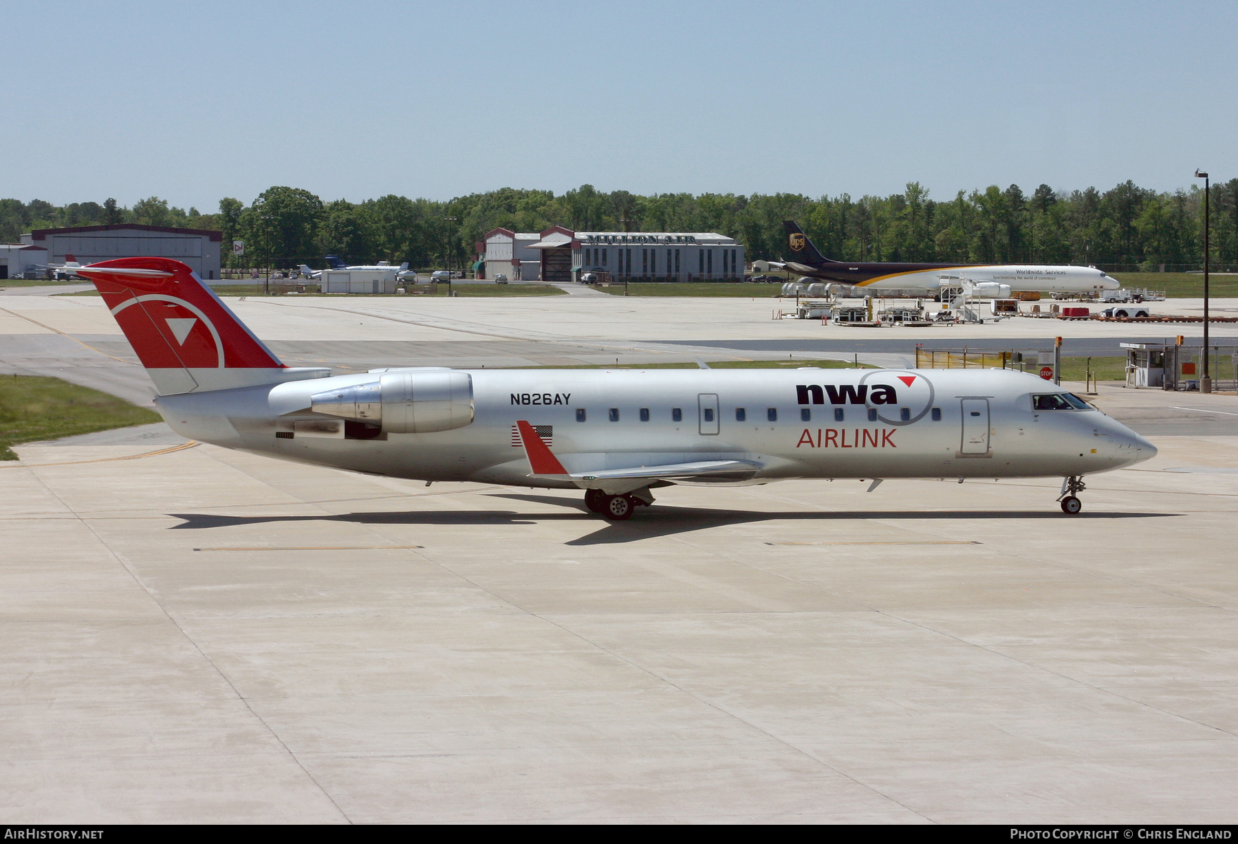 Aircraft Photo of N826AY | Bombardier CRJ-200ER (CL-600-2B19) | NWA Airlink | AirHistory.net #739292