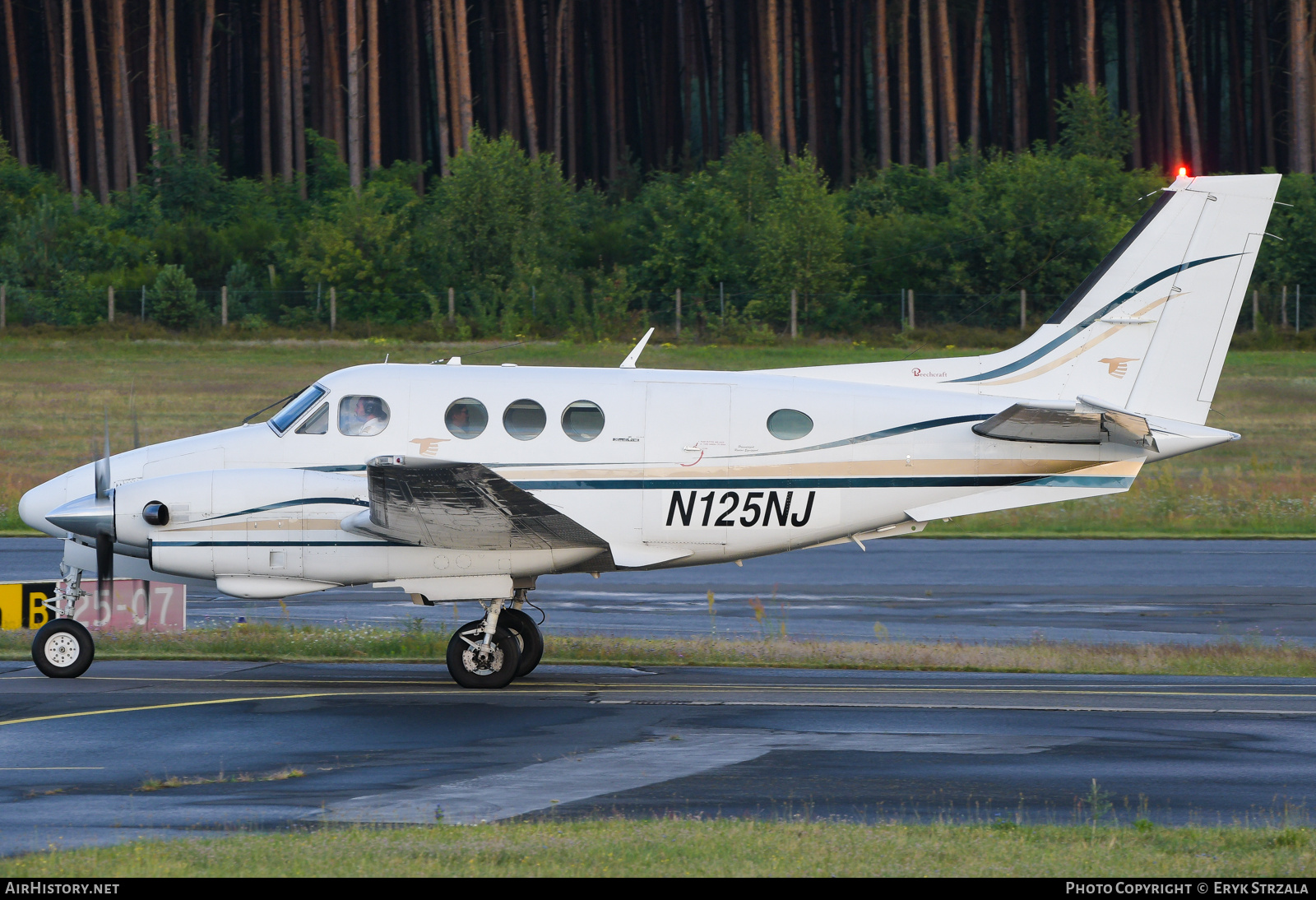 Aircraft Photo of N125NJ | Beech C90-1 King Air | AirHistory.net #739329