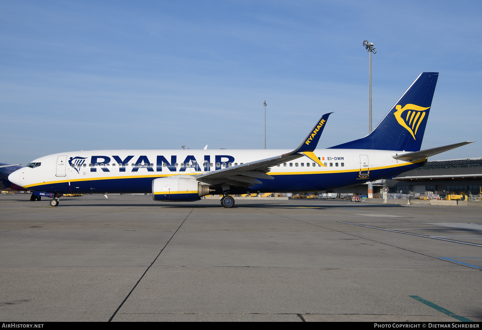 Aircraft Photo of EI-DWM | Boeing 737-8AS | Ryanair | AirHistory.net #739334