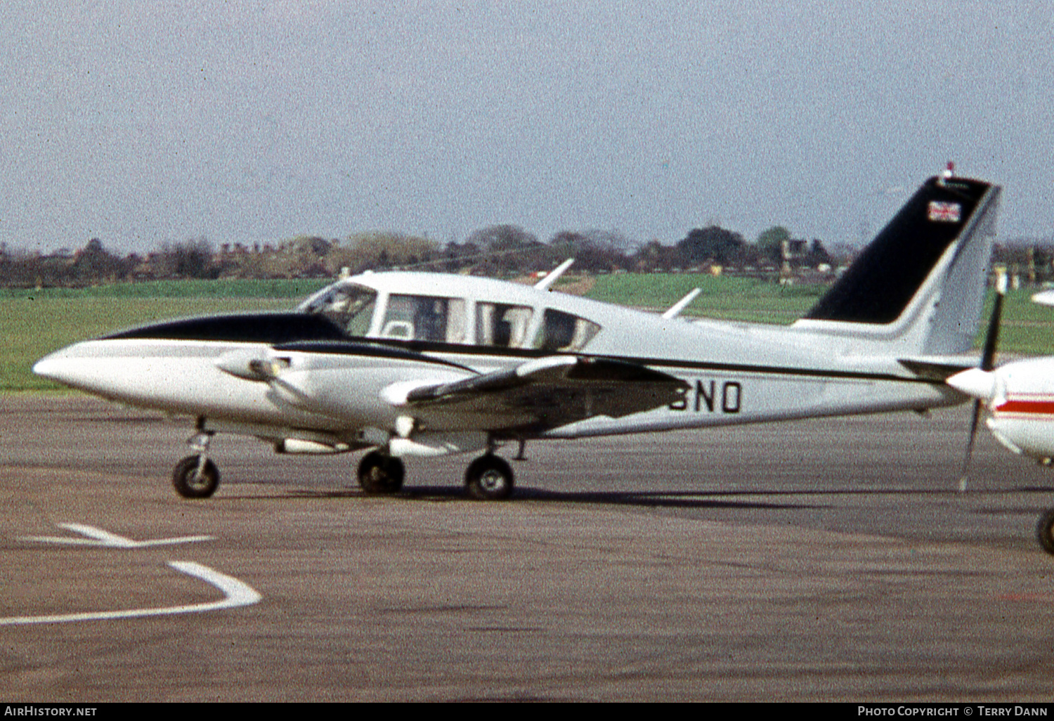 Aircraft Photo of G-BBNO | Piper PA-23-250 Aztec E | AirHistory.net #739372