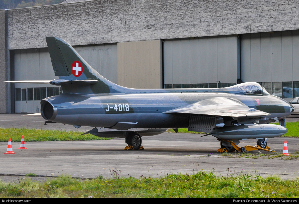 Aircraft Photo of J-4018 | Hawker Hunter F58 | Switzerland - Air Force | AirHistory.net #739481