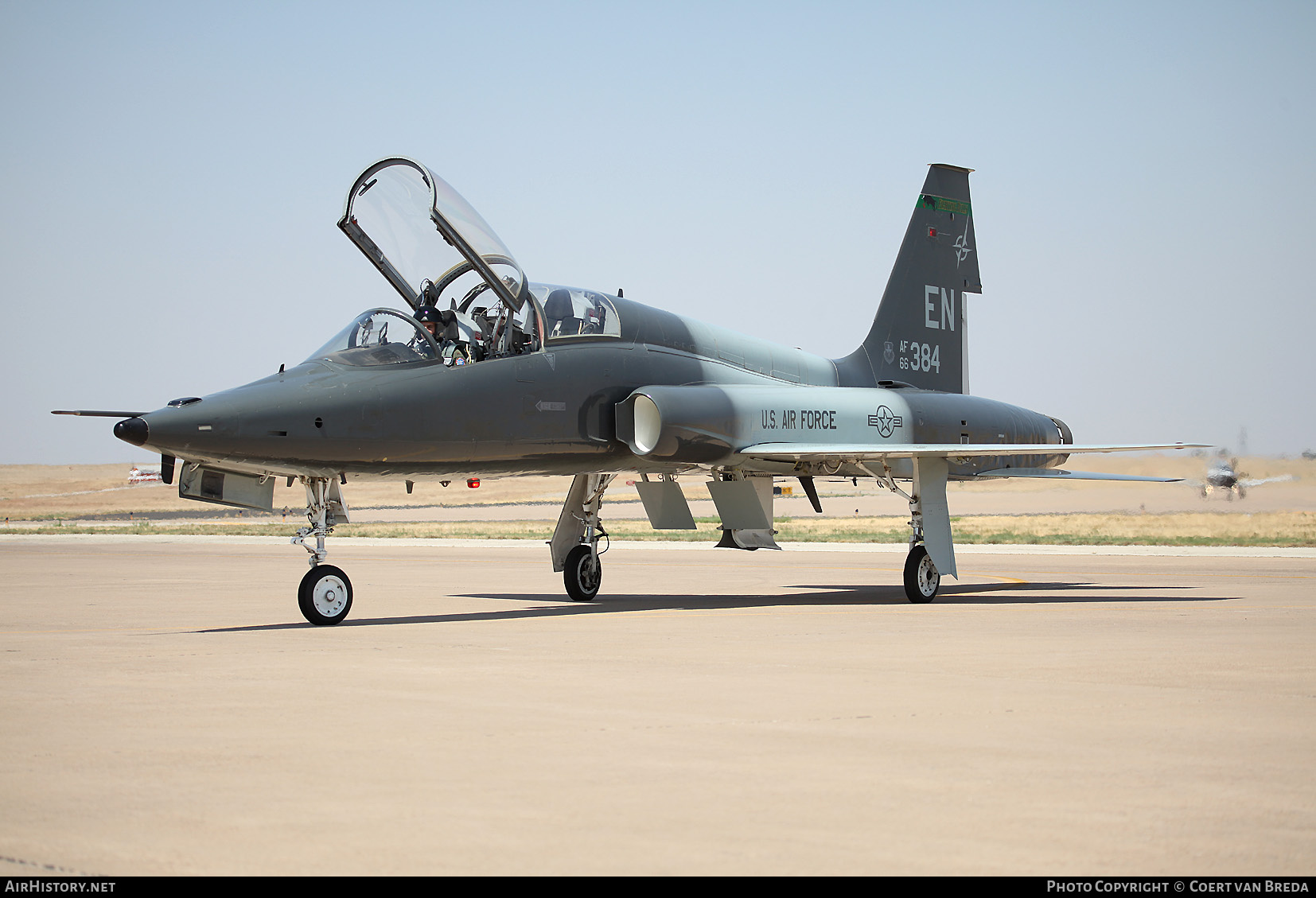 Aircraft Photo of 66-4384 | Northrop T-38C Talon | USA - Air Force | AirHistory.net #739537
