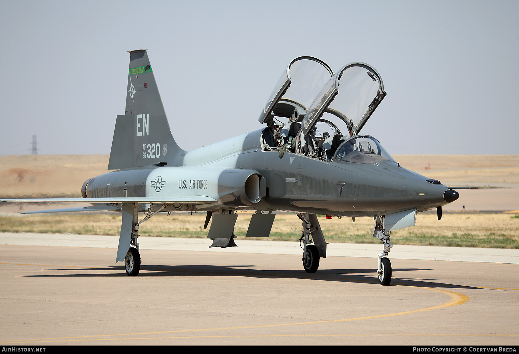 Aircraft Photo of 66-4320 / AF66-320 | Northrop T-38C Talon | USA - Air Force | AirHistory.net #739616