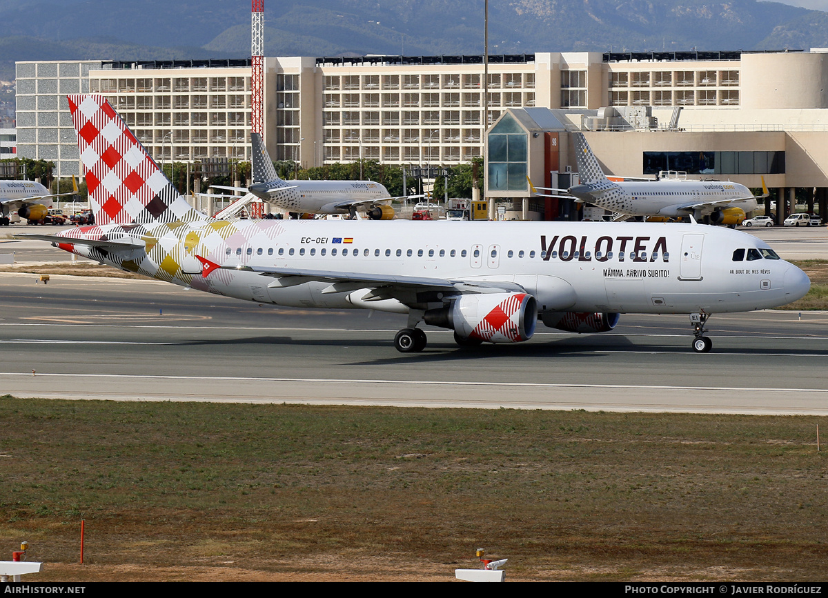 Aircraft Photo of EC-OEI | Airbus A320-214 | Volotea | AirHistory.net #739711
