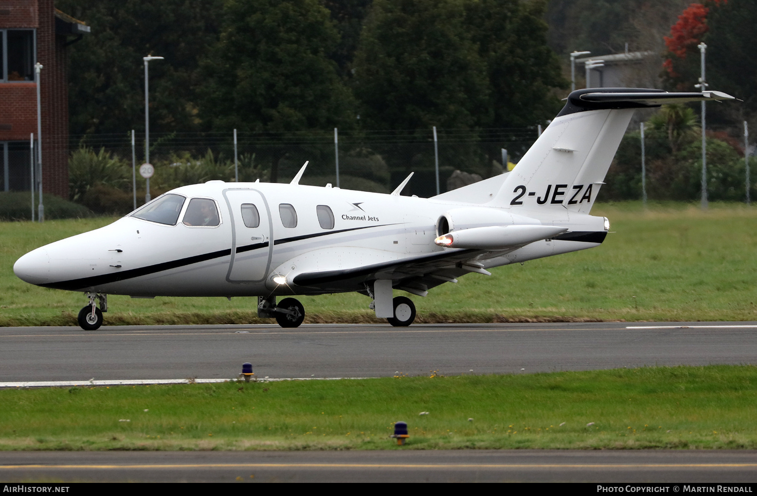 Aircraft Photo of 2-JEZA | Eclipse 500 (EA500) | Channel Jets | AirHistory.net #739733