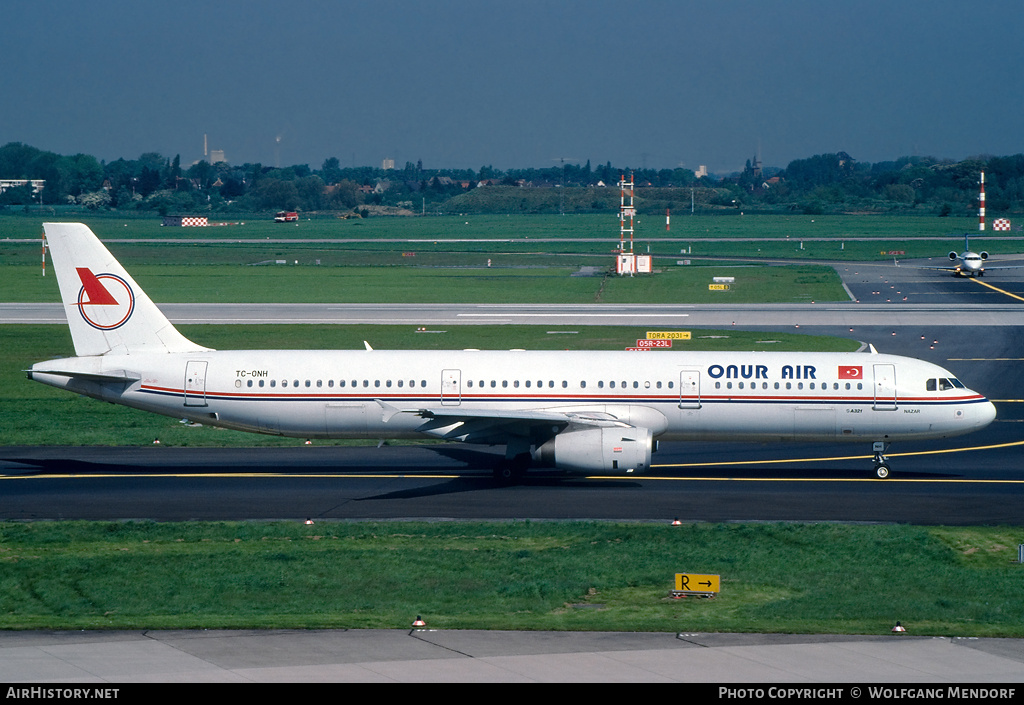 Aircraft Photo of TC-ONH | Airbus A321-131 | Onur Air | AirHistory.net #739735