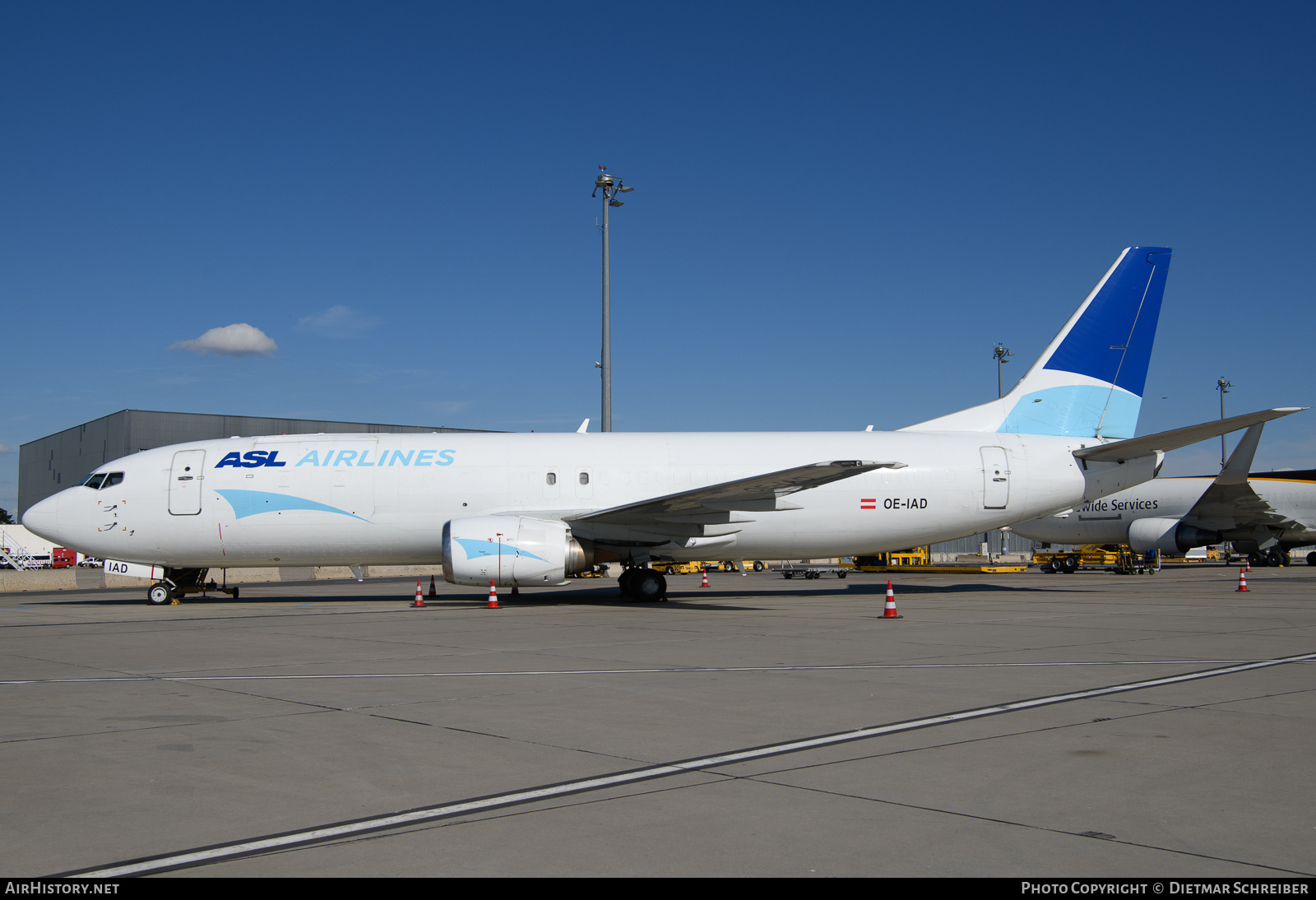 Aircraft Photo of OE-IAD | Boeing 737-4M0(BDSF) | ASL Airlines | AirHistory.net #739785