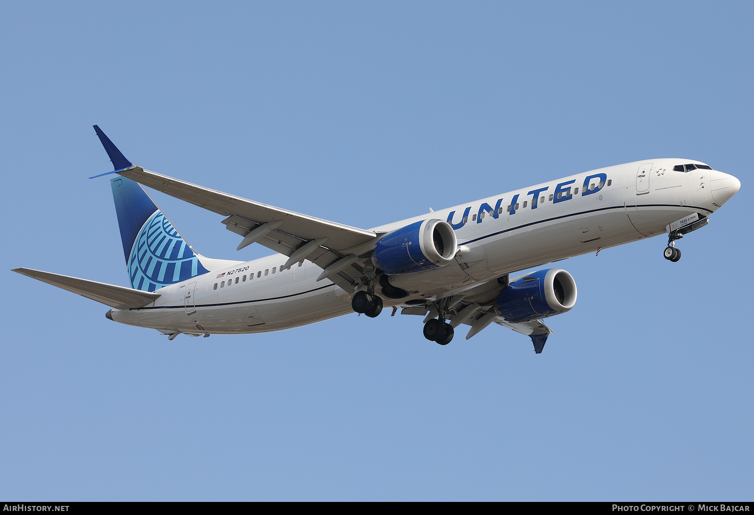 Aircraft Photo of N27520 | Boeing 737-9 Max 9 | United Airlines | AirHistory.net #739807