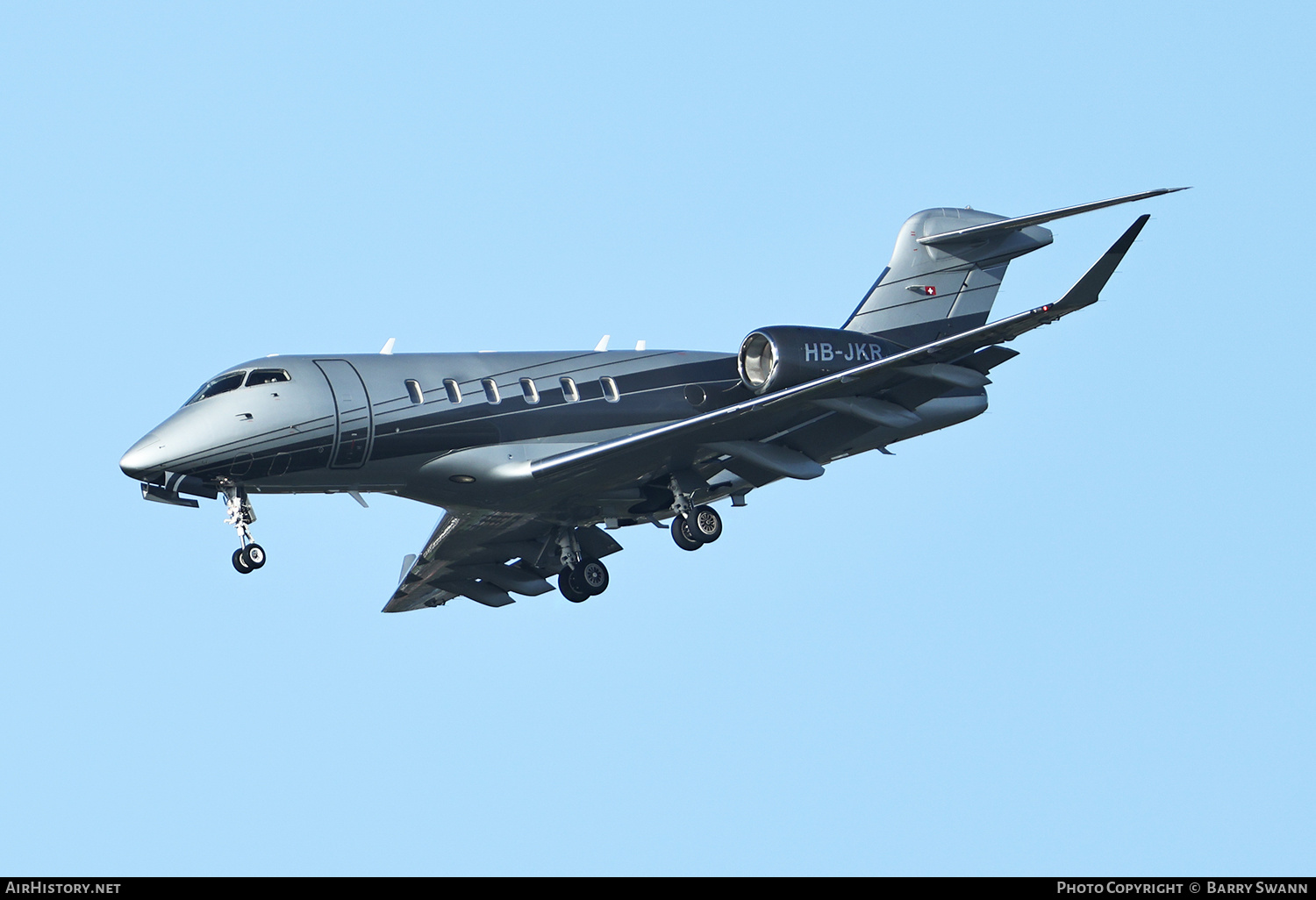 Aircraft Photo of HB-JKR | Bombardier Challenger 350 (BD-100-1A10) | AirHistory.net #739866