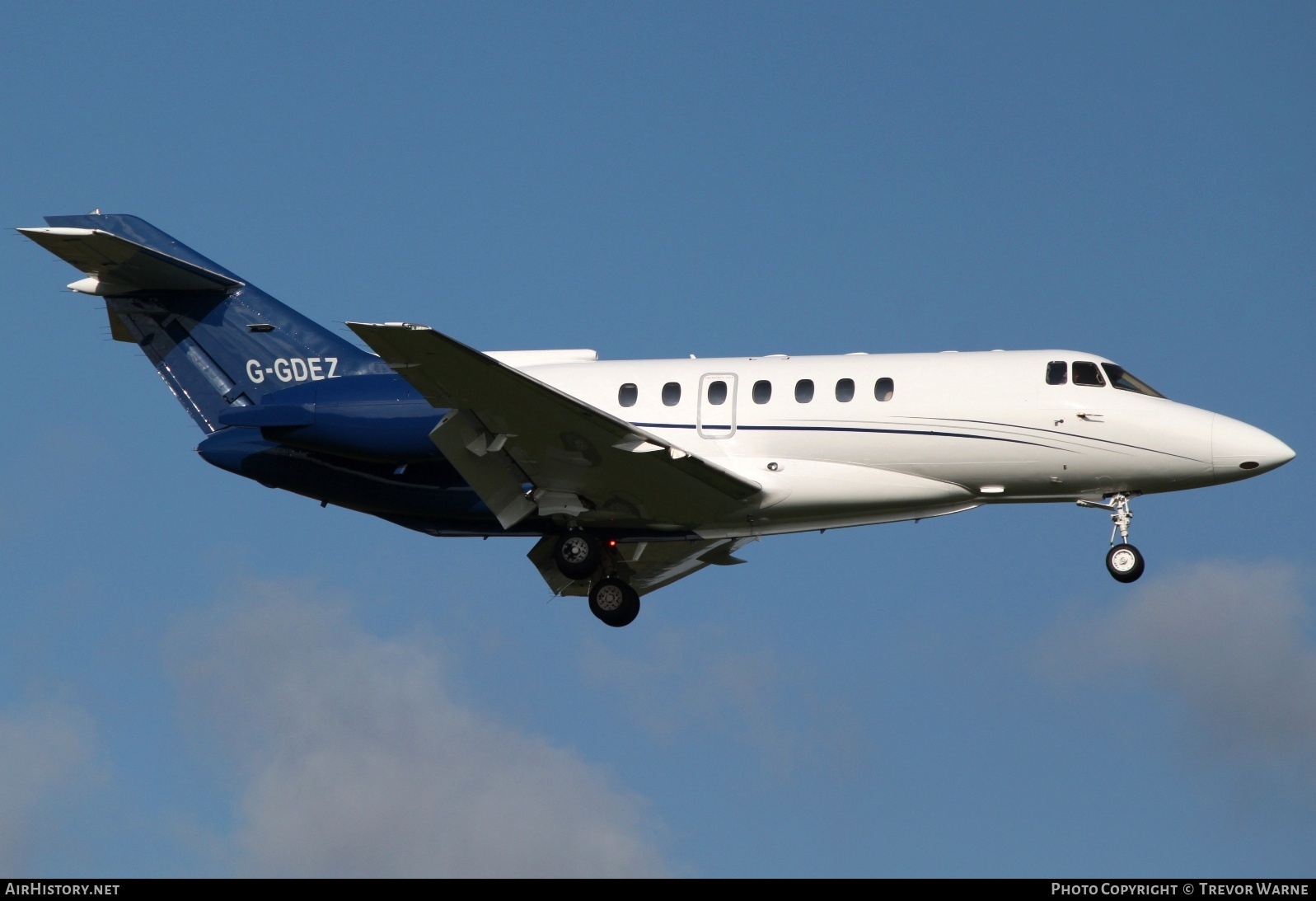 Aircraft Photo of G-GDEZ | British Aerospace BAe-125-1000B | AirHistory.net #739948