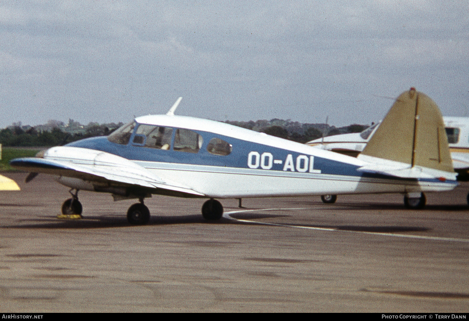 Aircraft Photo of OO-AOL | Piper PA-23-160 Apache | AirHistory.net #739973