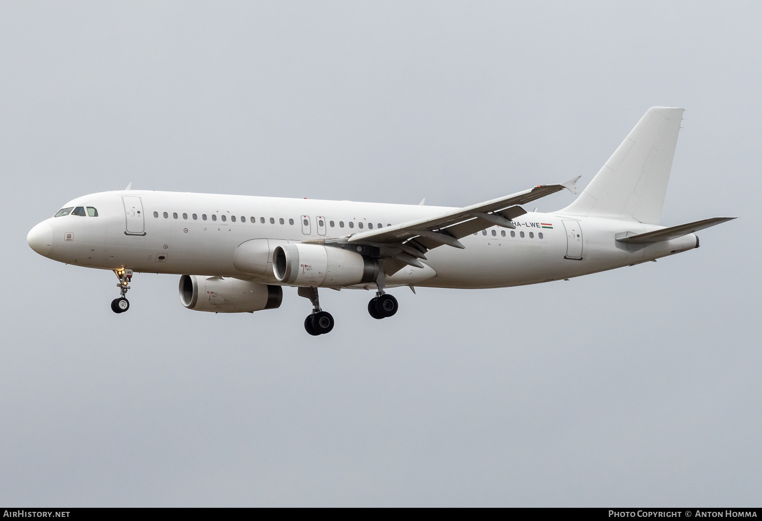 Aircraft Photo of HA-LWE | Airbus A320-232 | Wizz Air | AirHistory.net #740064