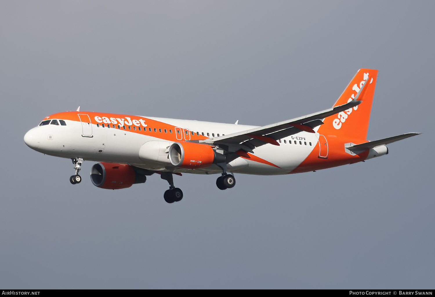 Aircraft Photo of G-EZPV | Airbus A320-214 | EasyJet | AirHistory.net #740227