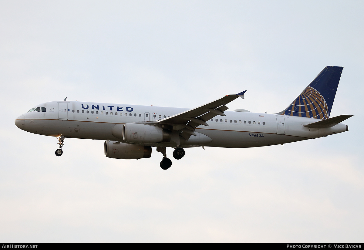 Aircraft Photo of N466UA | Airbus A320-232 | United Airlines | AirHistory.net #740230