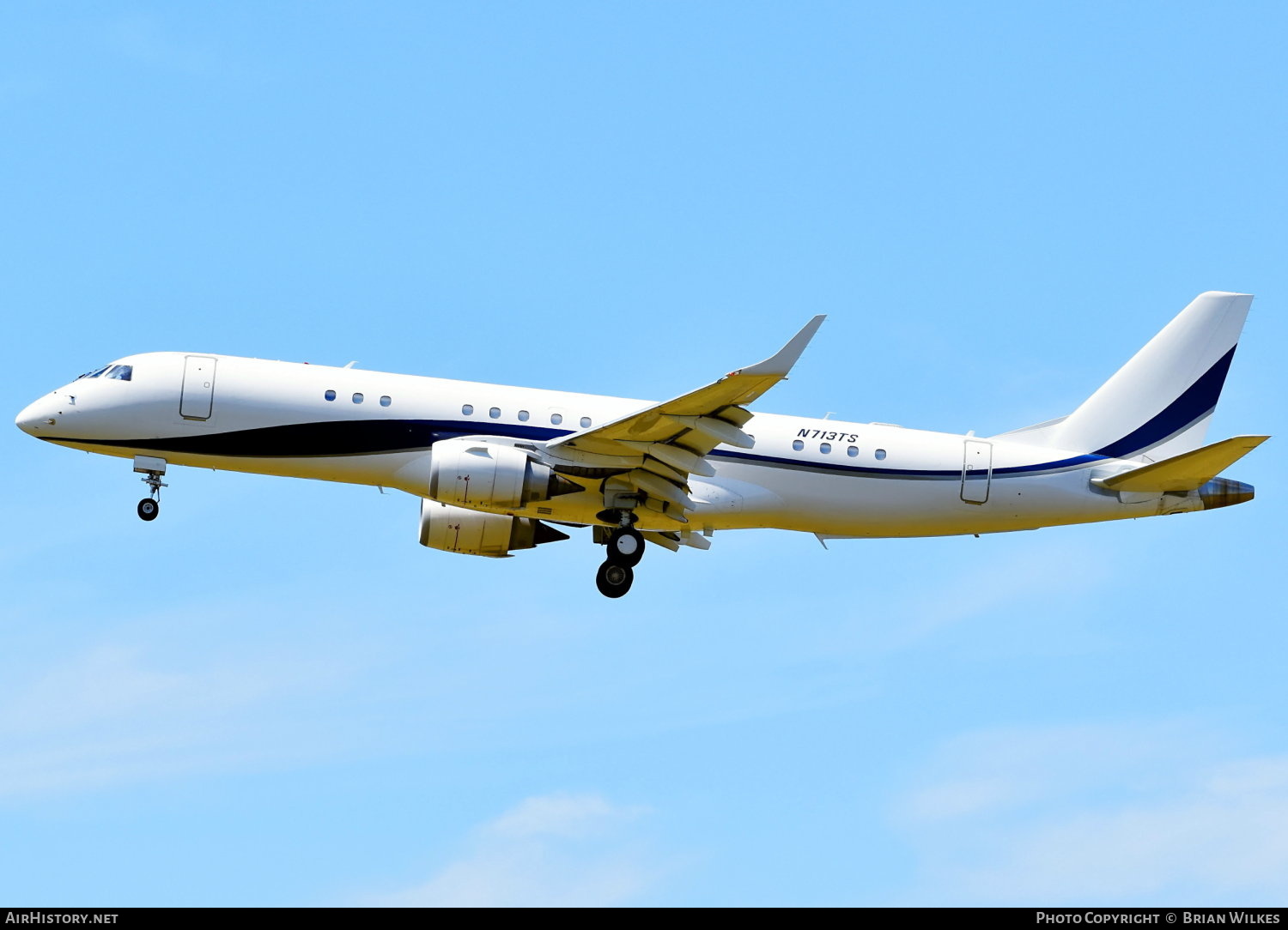 Aircraft Photo of N713TS | Embraer Lineage 1000 (ERJ-190-100ECJ) | AirHistory.net #740241