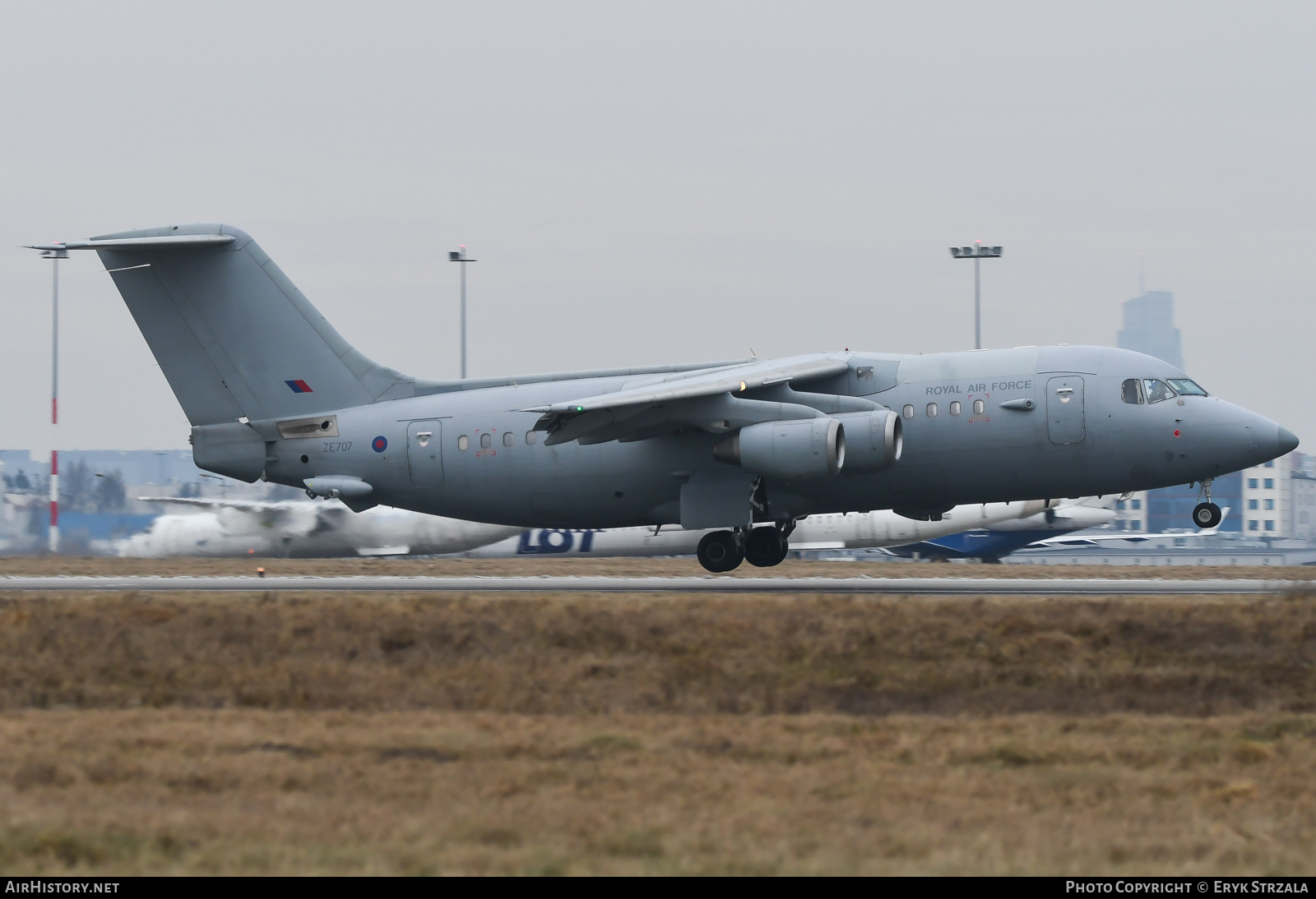 Aircraft Photo of ZE707 | British Aerospace BAe-146 C.3 | UK - Air Force | AirHistory.net #740259
