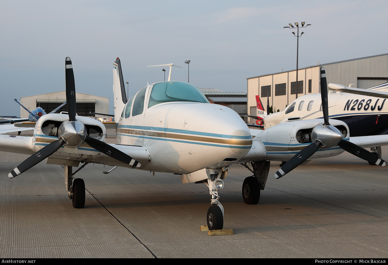 Aircraft Photo of N4475A | Beech E55 Baron | AirHistory.net #740320
