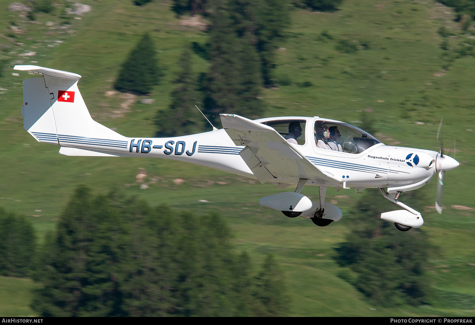 Aircraft Photo of HB-SDJ | Diamond DA40 Diamond Star | Flugschule Fricktal | AirHistory.net #740505