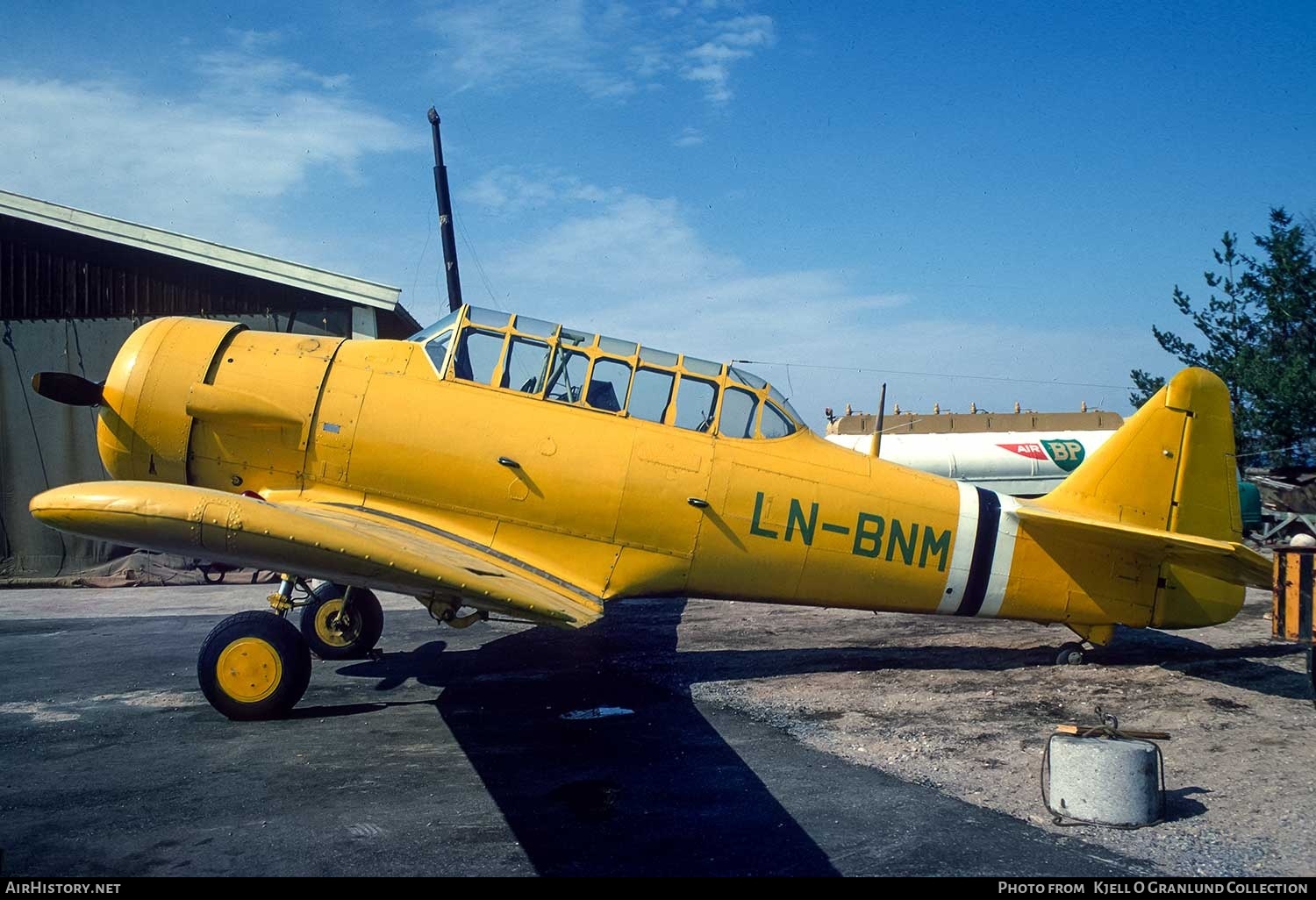 Aircraft Photo of LN-BNM | North American AT-16 Harvard IIB | AirHistory.net #740554