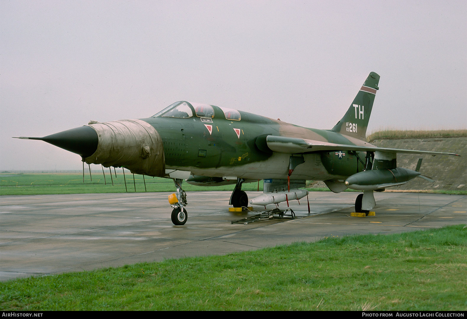 Aircraft Photo of 63-8261 / AF63-261 | Republic F-105F Thunderchief | USA - Air Force | AirHistory.net #740589