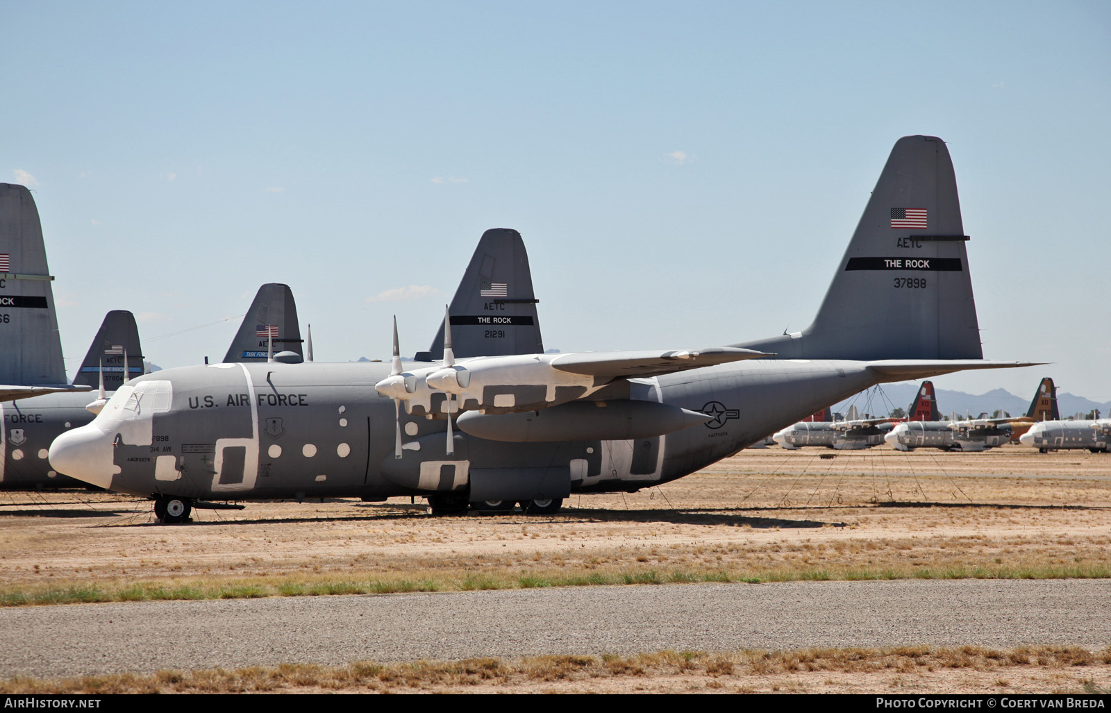 Aircraft Photo of 63-7898 | Lockheed C-130E Hercules (L-382) | USA - Air Force | AirHistory.net #740775