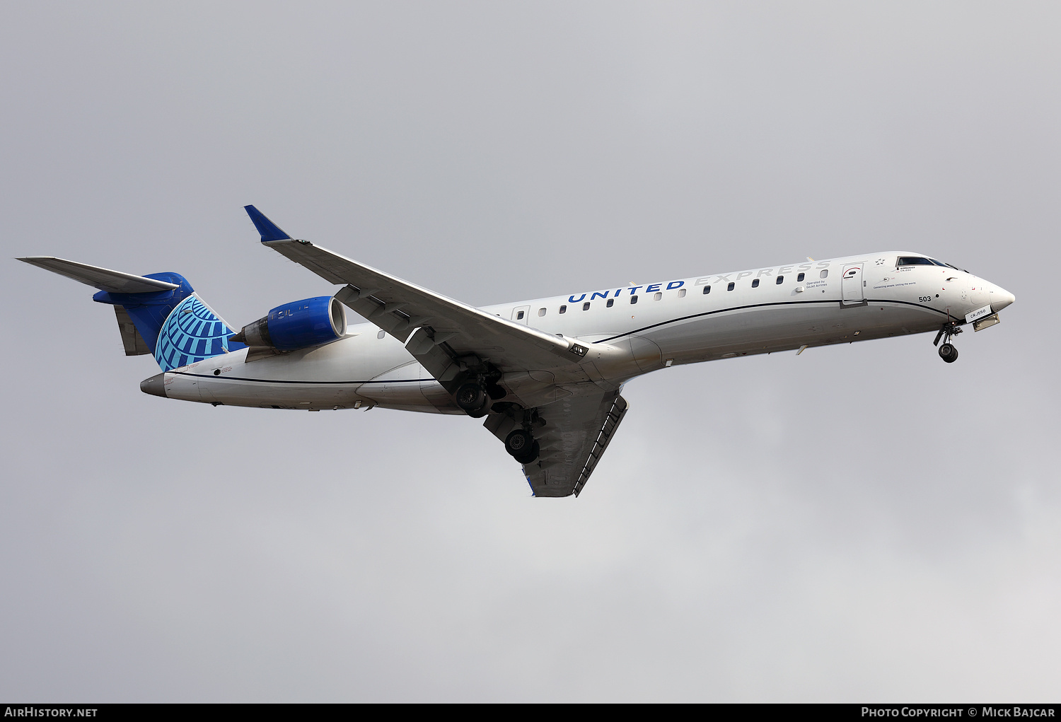 Aircraft Photo of N503GJ | Bombardier CRJ-701ER (CL-600-2C10) | United Express | AirHistory.net #740789