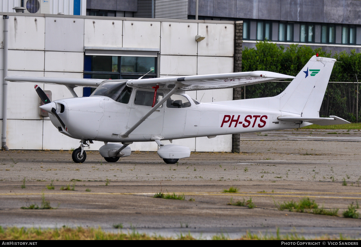 Aircraft Photo of PH-STS | Cessna 172R Skyhawk | Stella Aviation | AirHistory.net #740813