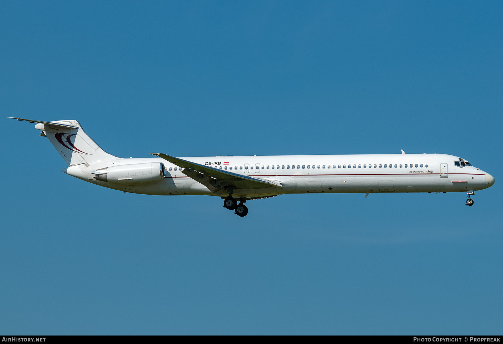 Aircraft Photo of OE-IKB | McDonnell Douglas MD-83 (DC-9-83) | MAP Executive Flight Service | AirHistory.net #740873