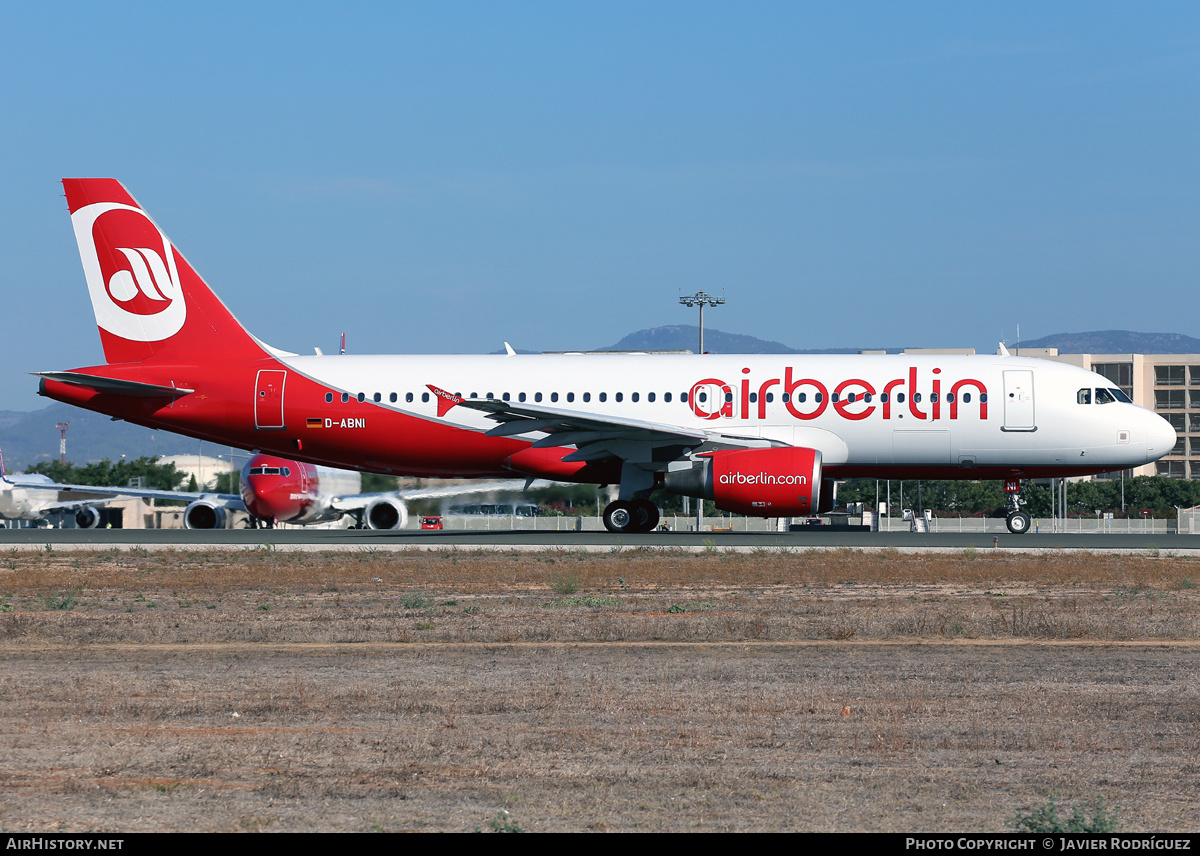 Aircraft Photo of D-ABNI | Airbus A320-214 | Air Berlin | AirHistory.net #740962