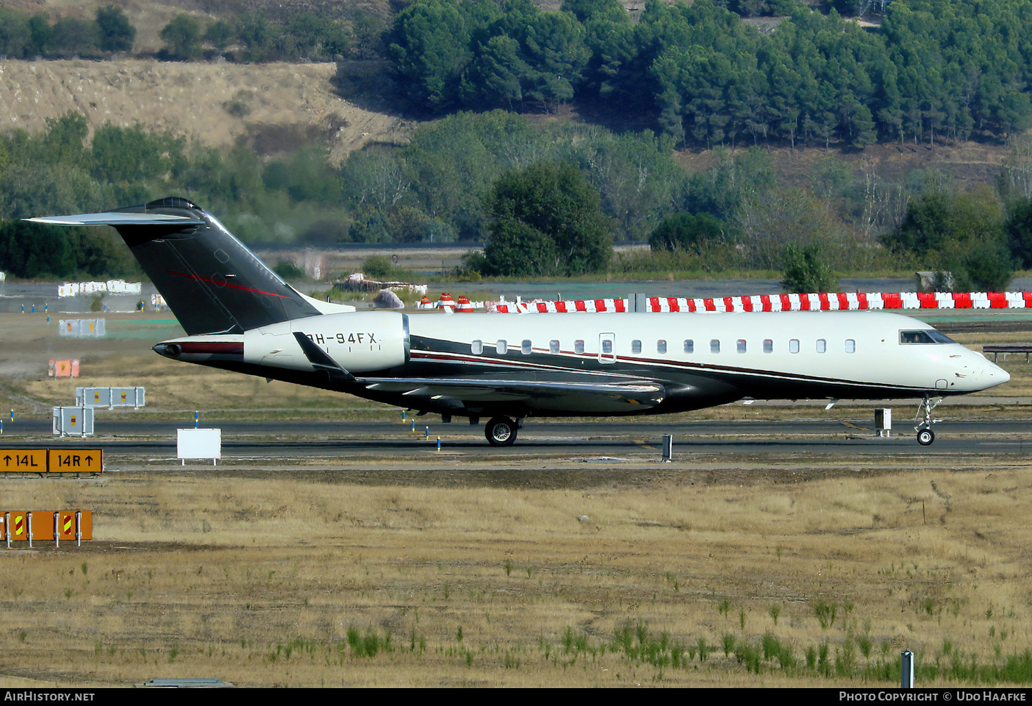 Aircraft Photo of 9H-94FX | Bombardier Global Express XRS (BD-700-1A10) | AirHistory.net #740966