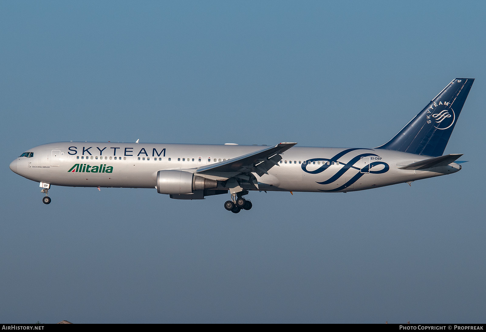 Aircraft Photo of EI-DBP | Boeing 767-35H/ER | Alitalia | AirHistory.net #741136