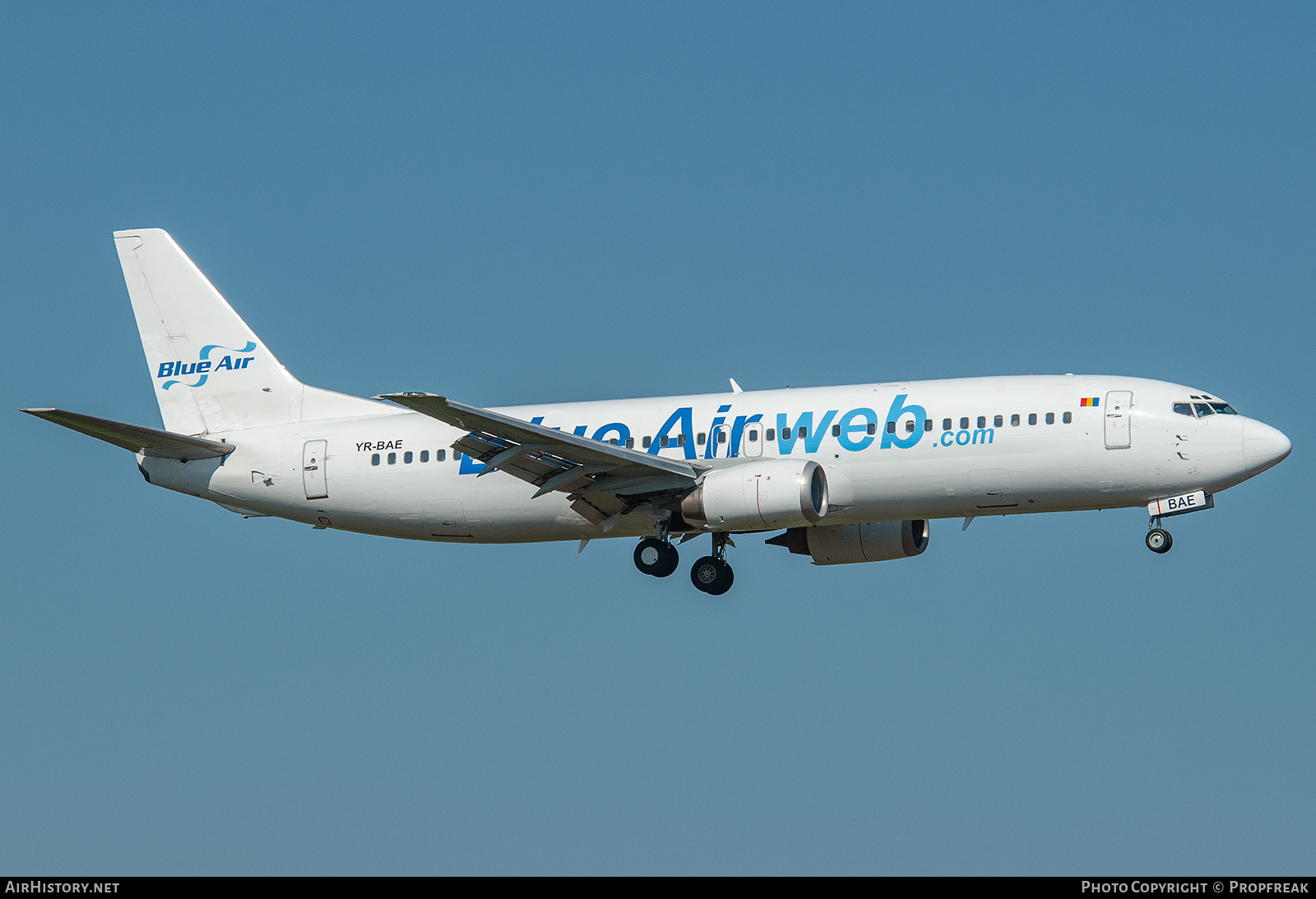 Aircraft Photo of YR-BAE | Boeing 737-46N | Blue Air | AirHistory.net #741143