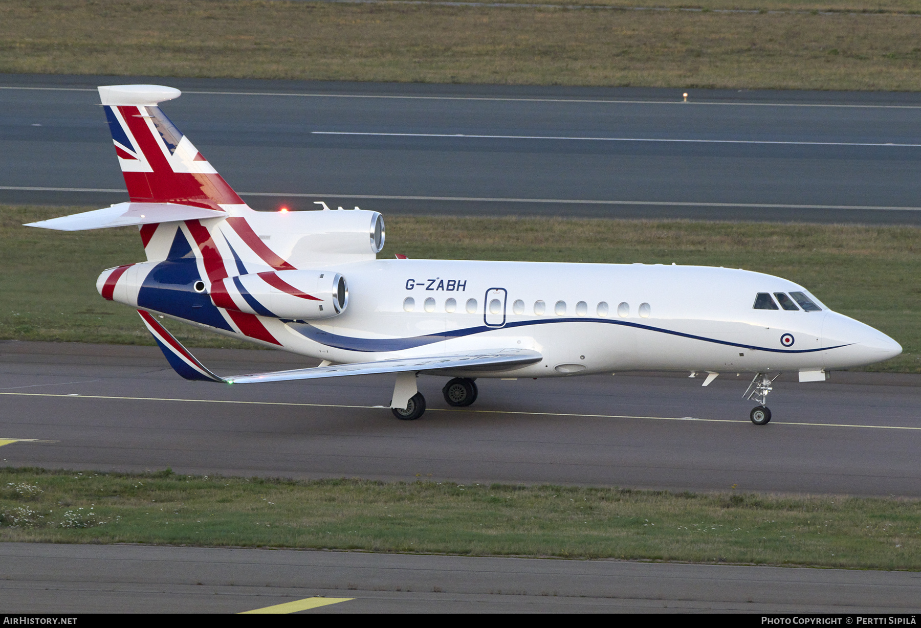Aircraft Photo of G-ZABH | Dassault Falcon 900LX Envoy IV CC.1 | UK - Air Force | AirHistory.net #741171