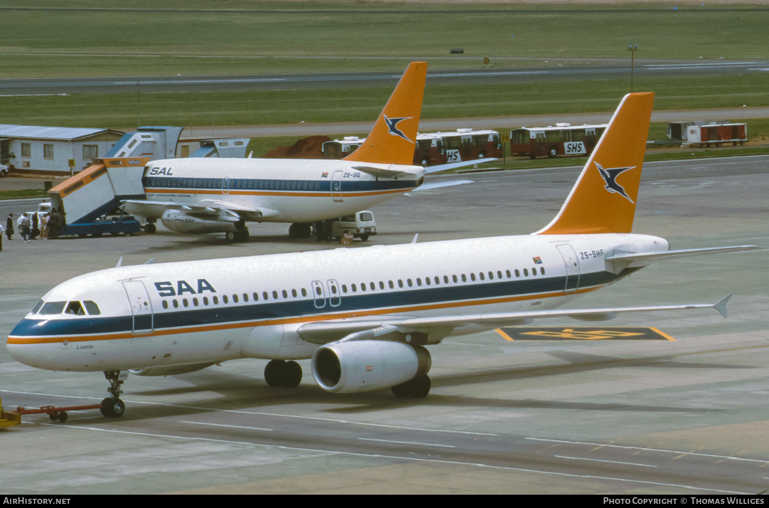Aircraft Photo of ZS-SHF | Airbus A320-231 | South African Airways - Suid-Afrikaanse Lugdiens | AirHistory.net #741288
