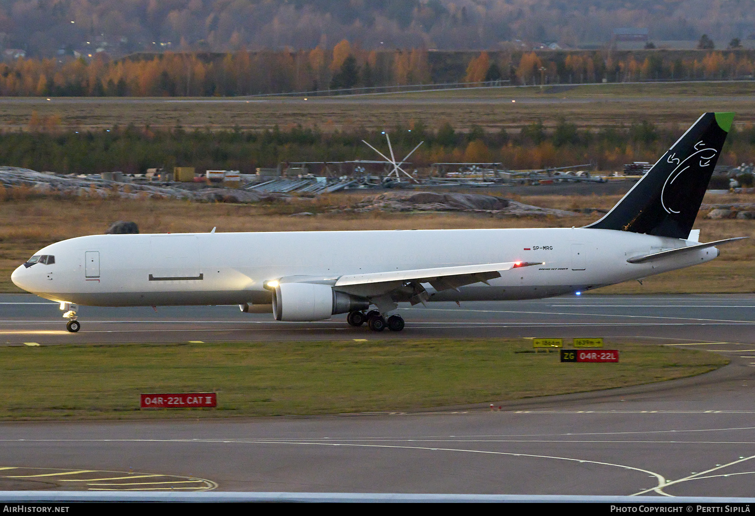 Aircraft Photo of SP-MRG | Boeing 767-35H/ER(BDSF) | SkyTaxi | AirHistory.net #741307