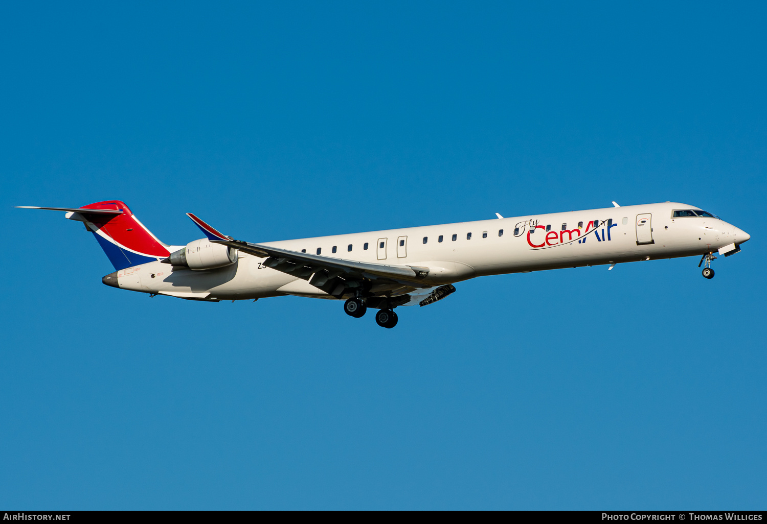 Aircraft Photo of ZS-CMR | Bombardier CRJ-900LR (CL-600-2D24) | CemAir | AirHistory.net #741309