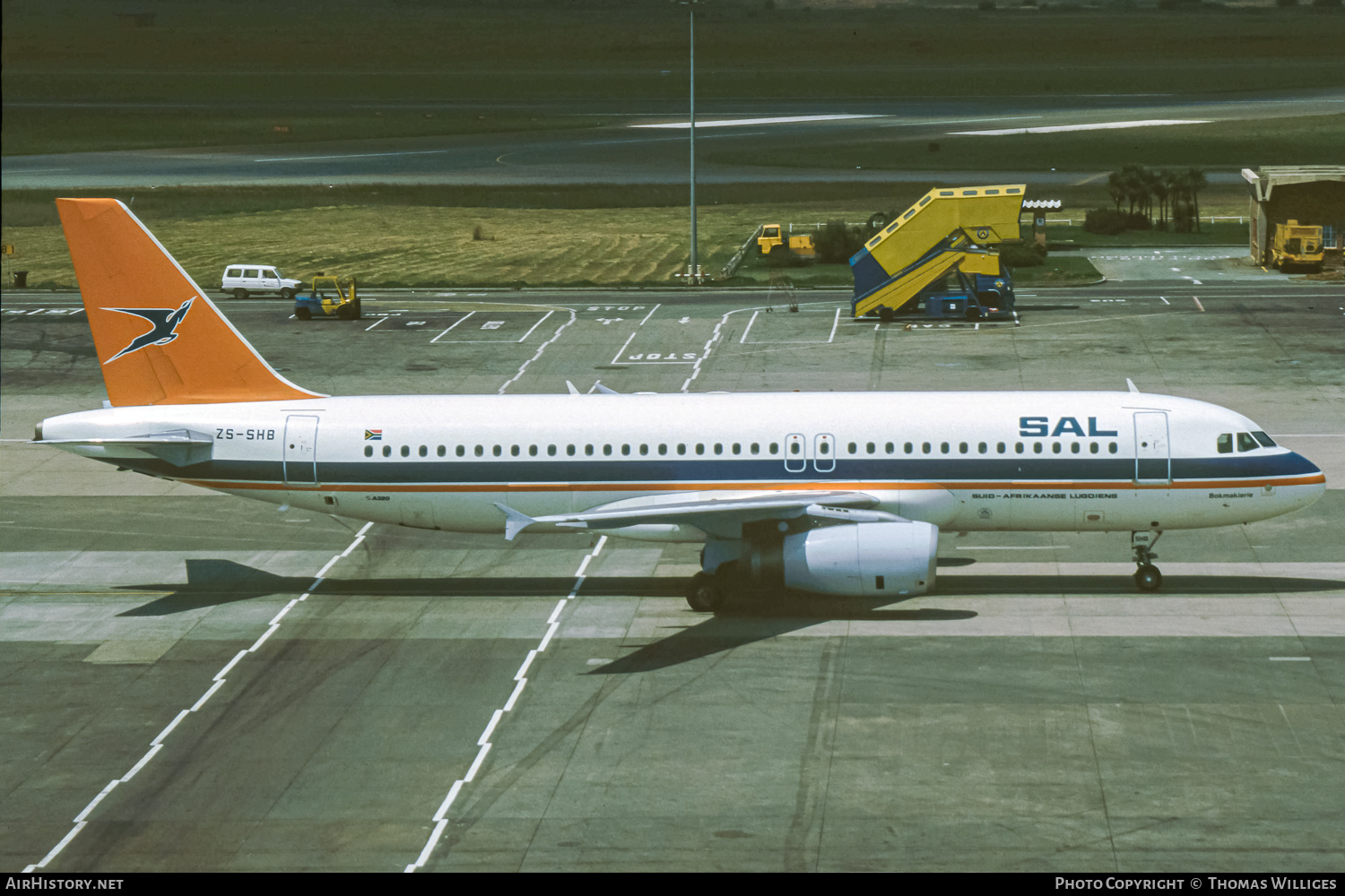 Aircraft Photo of ZS-SHB | Airbus A320-231 | South African Airways - Suid-Afrikaanse Lugdiens | AirHistory.net #741327