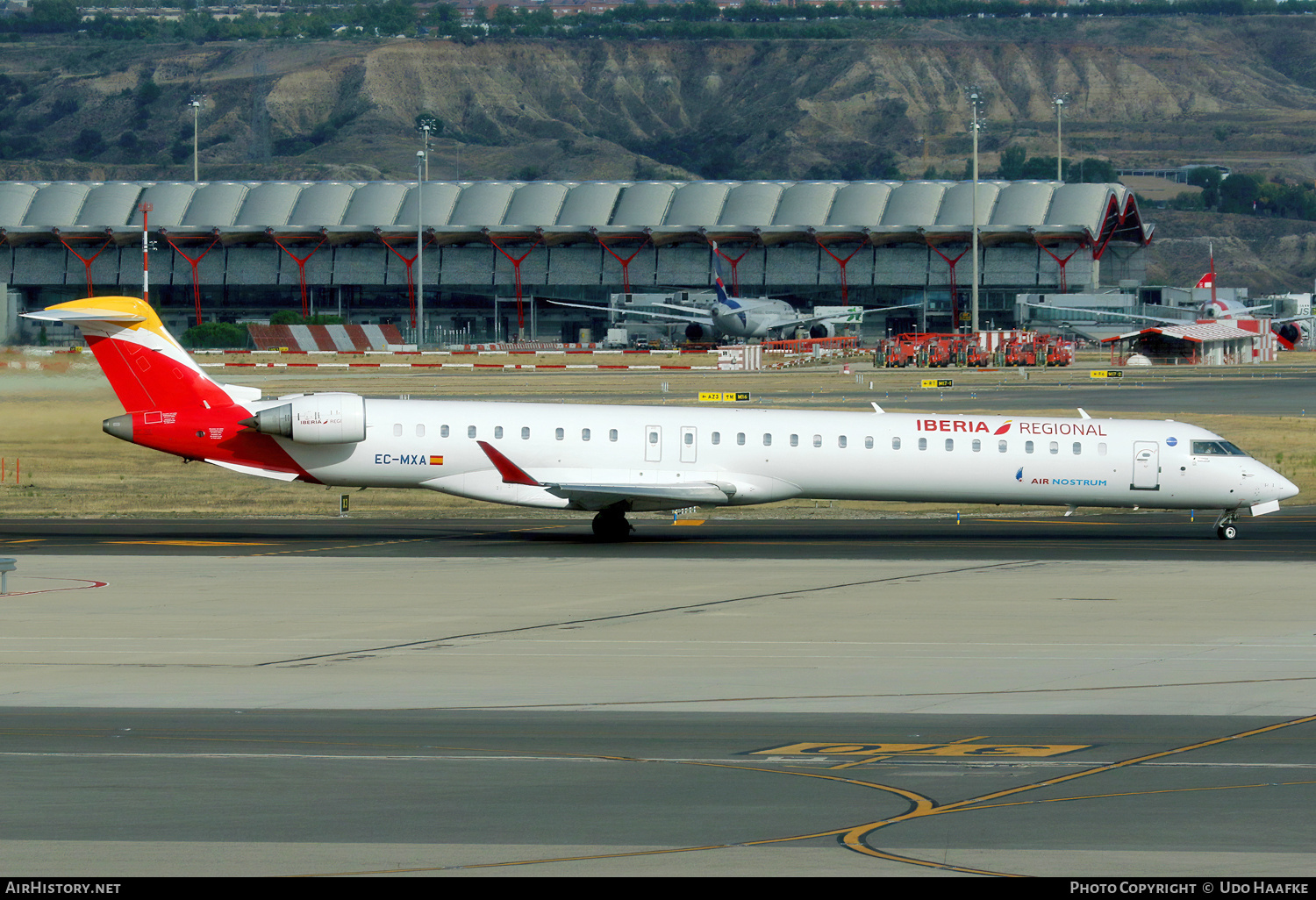 Aircraft Photo of EC-MXA | Bombardier CRJ-1000 (CL-600-2E25) | Iberia Regional | AirHistory.net #741364