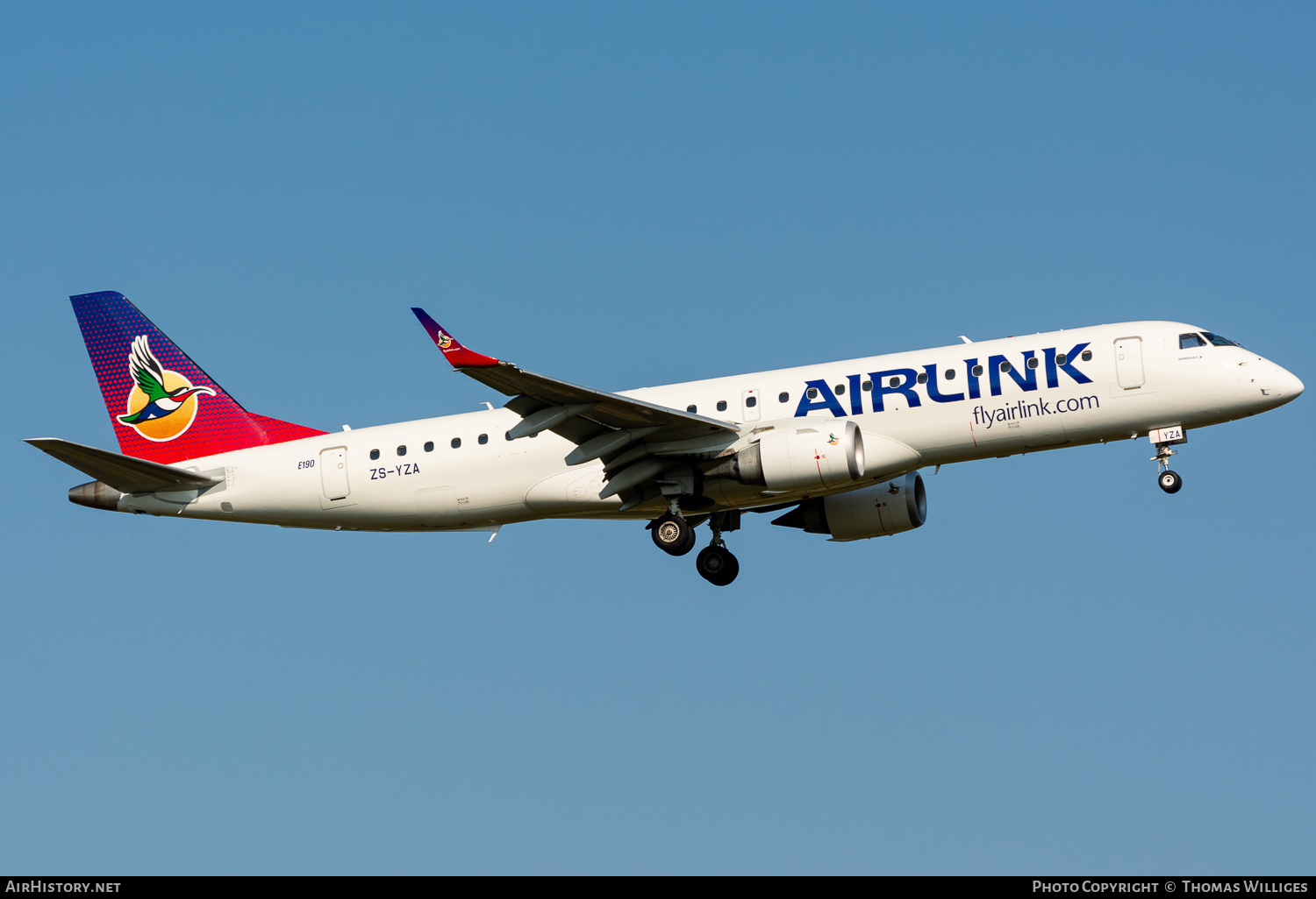 Aircraft Photo of ZS-YZA | Embraer 190LR (ERJ-190-100LR) | Airlink | AirHistory.net #741370