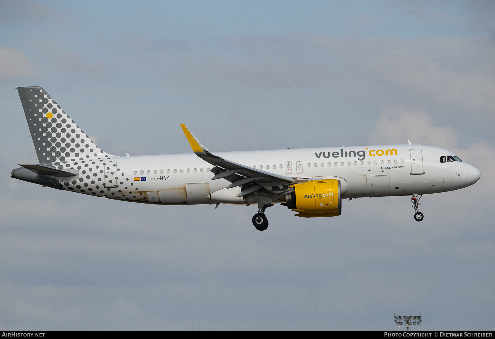 Aircraft Photo of EC-NAY | Airbus A320-271N | Vueling Airlines | AirHistory.net #741418