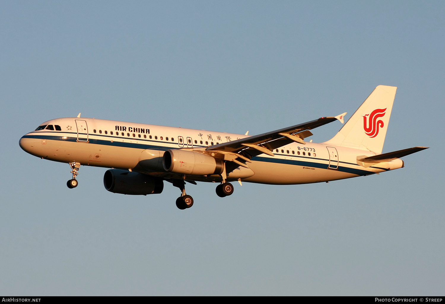 Aircraft Photo of B-6773 | Airbus A320-232 | Air China | AirHistory.net #741422