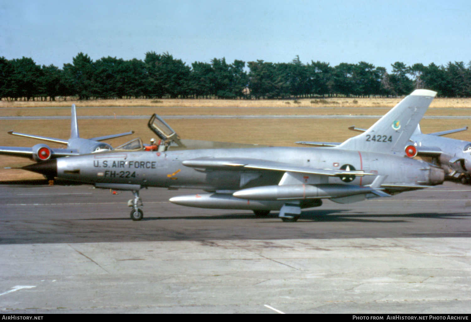 Aircraft Photo of 62-4224 / 44224 | Republic F-105D Thunderchief | USA - Air Force | AirHistory.net #741525