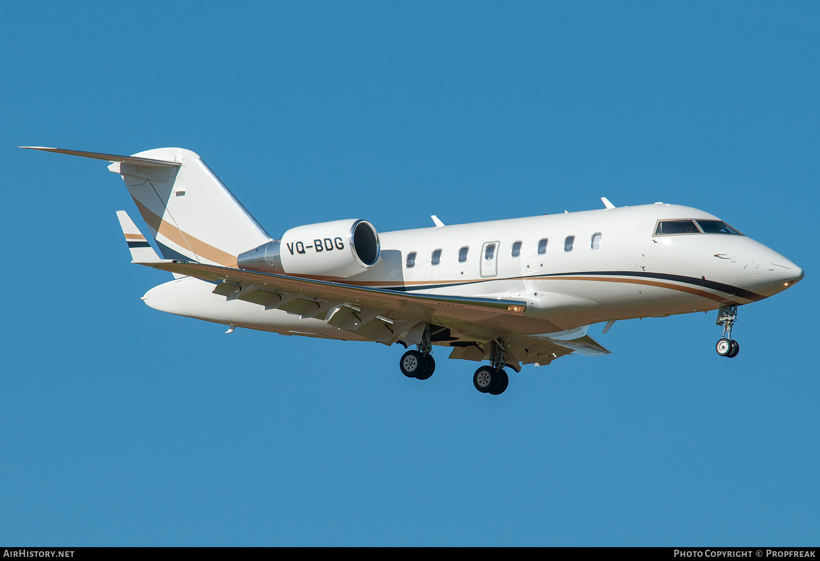 Aircraft Photo of VQ-BDG | Bombardier Challenger 605 (CL-600-2B16) | AirHistory.net #741535